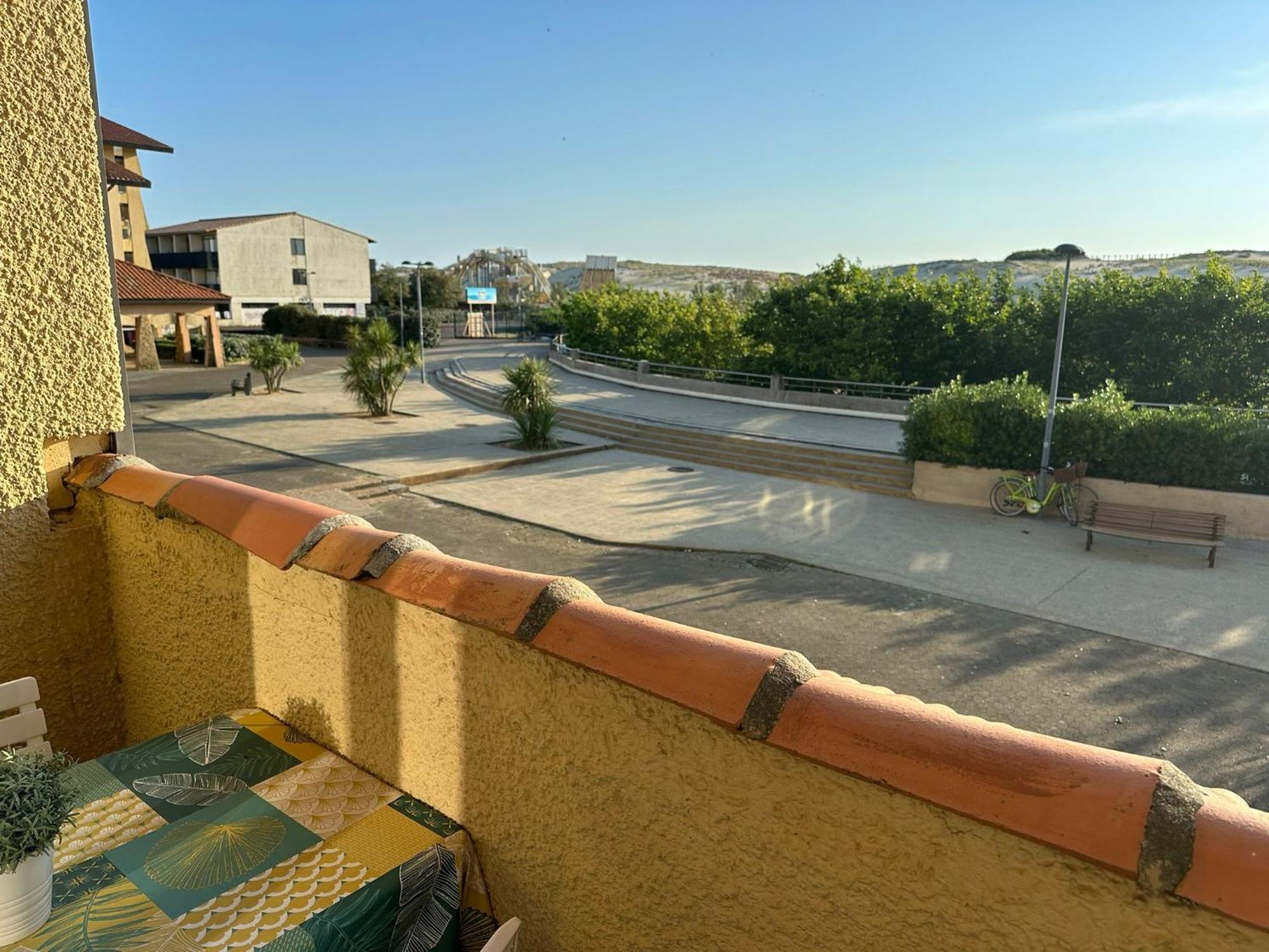 SEIGNOSSE PLAGES: Beau Studio équipé avec terrasse face aux dunes Esterno foto